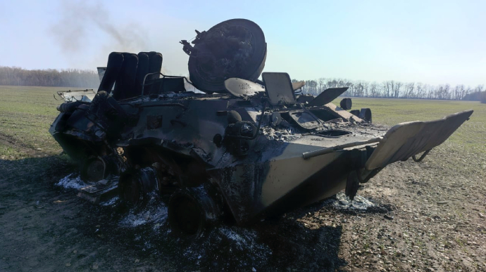 Чернігівщина: сили спротиву показали фото знищеної техніки окупантів