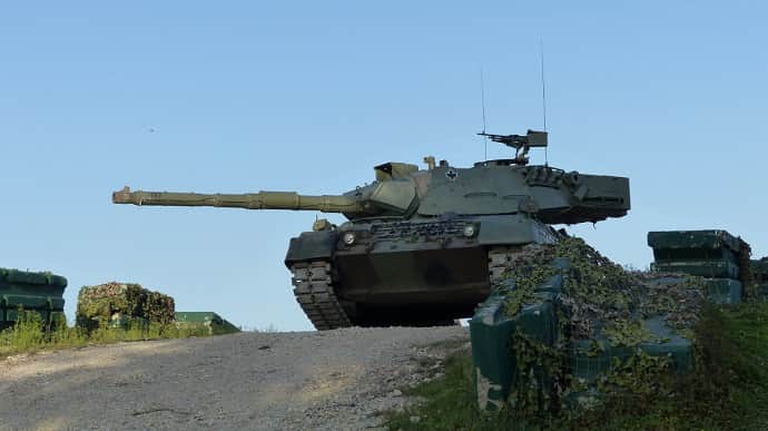 Германия передала Украине первые 10 танков Leopard 1