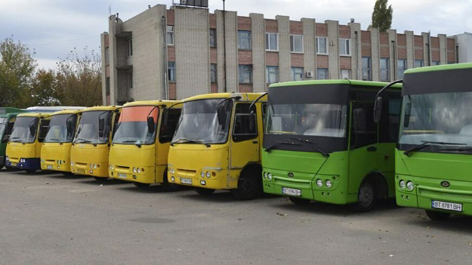 В оккупированном Херсоне пускают маршрутки и возобновят торговлю 