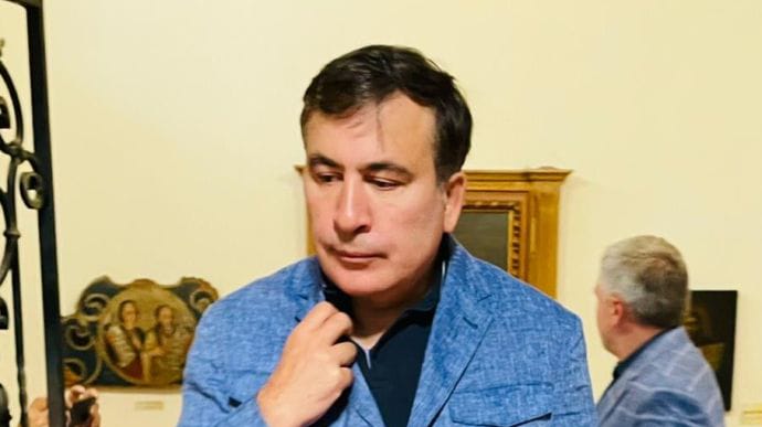 Врач Саакашвили говорит, что состояние ухудшилось, власти отвечают: не умрет