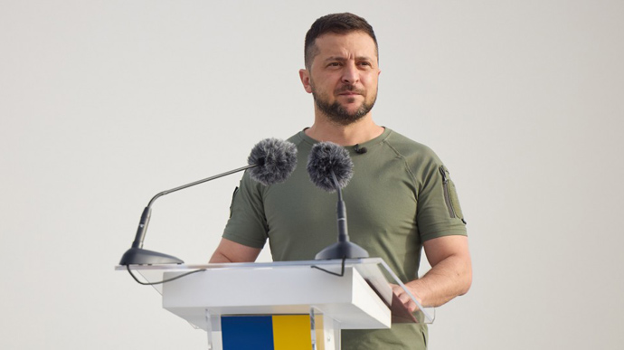 Ukrainian flag will fly over Kherson, Crimea and Enerhodar again – Zelenskyy