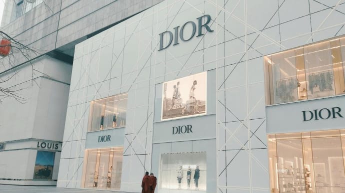 Christian Dior снова регистрирует торговую марку в России