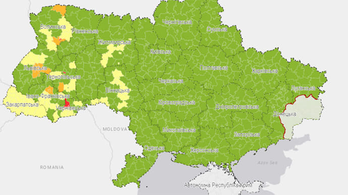 Україну поділили на карантинні зони: у трьох областях є червоні