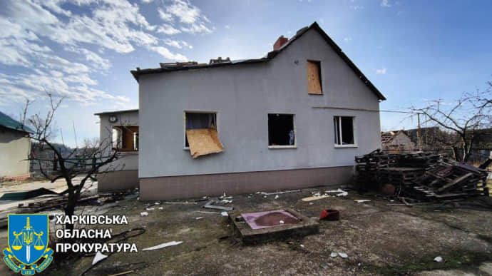 Russia attacks Kupiansk district, killing man – photo