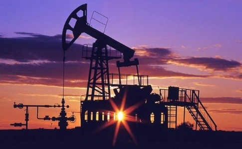 Падение цен на нефть: США намерены заполнить нефтехранилища