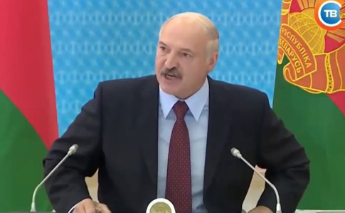 Лукашенко на закритому засіданні захотів стояти за незалежність від РФ до кінця