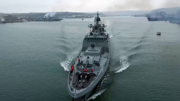 11 military landing crafts set off from Crimea to Odessa, Armed Forces are ready to repel - Arestovich