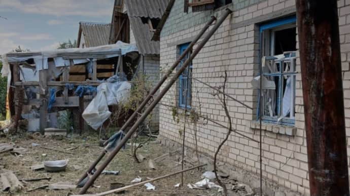 Woman injured in Russian attack on Zelenivka in Kherson Oblast – photos