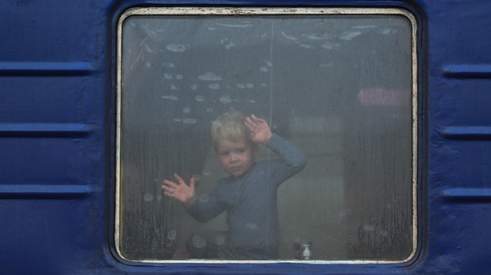 На Запоріжжі окупанти евакуюють дітей та бюджетників до Бердянська – Генштаб
