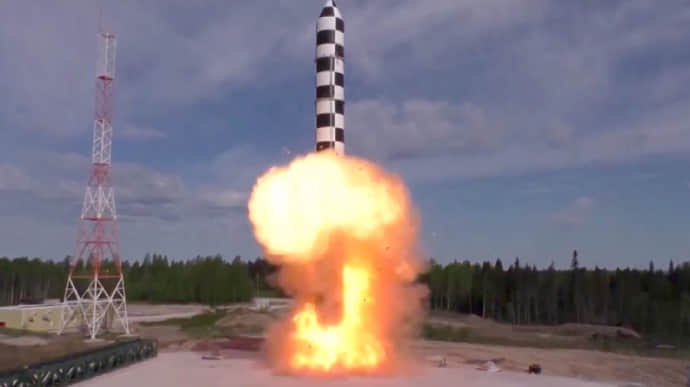 Россияне заявили, что развернули ракетный комплекс Сармат, которым пугал Путин