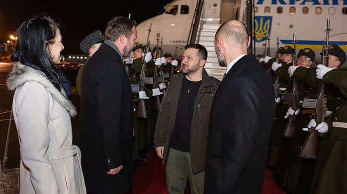 Zelenskyy arrives in Estonia on official visit – photo