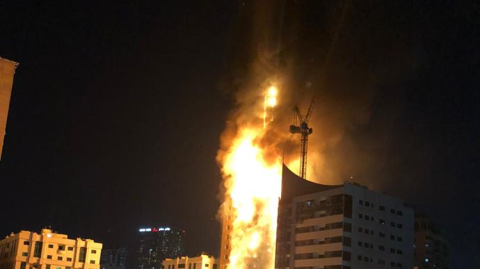 48-поверховий хмарочос загорівся в ОАЕ
