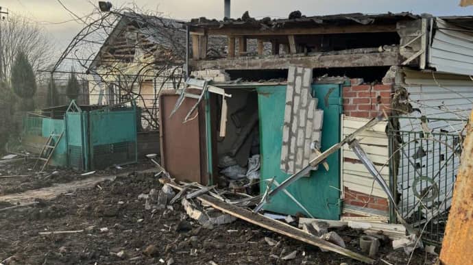 Russians kill two people and injure one in Donetsk Oblast
