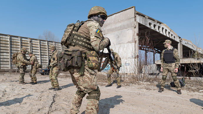 Канада, вероятно, предоставит Украине оружие для отрядов терробороны - СМИ