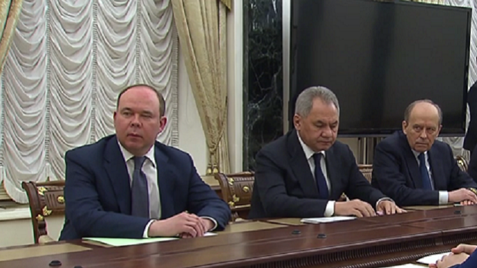 Putin thanks security forces for suppressing rebellion and shows Shoigu