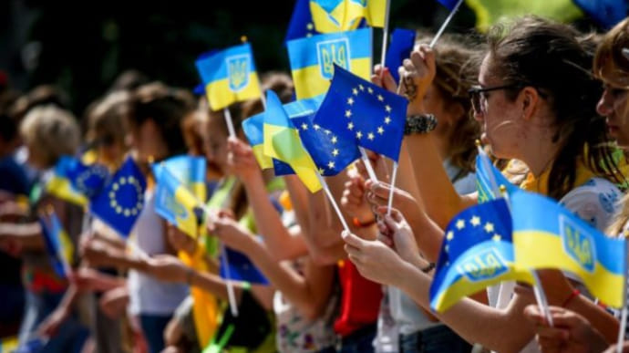 В ЄС заговорили про нову рекомендацію для України задля збереження безвізу