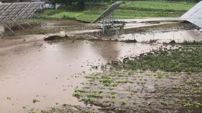 Підтоплені села, пошкоджені дороги й мости – наслідки негоди на Буковині
