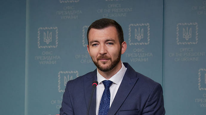 Пресс-секретарь Зеленского назвал Медведева заведующим политическим кладбищем
