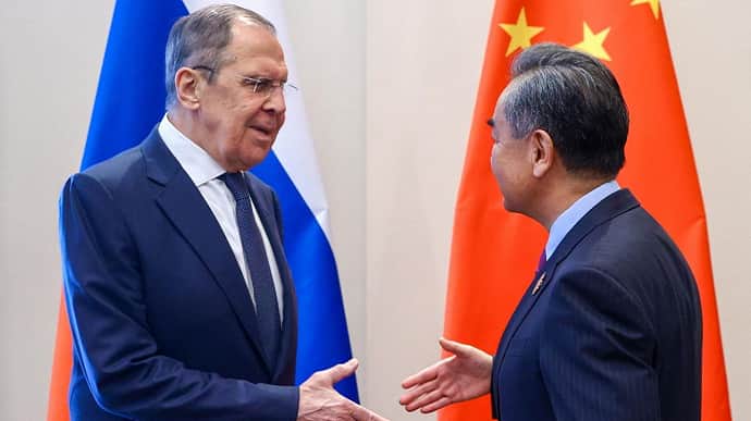 МИД Китая озвучил Лаврову позицию по Украине после участия во встрече в Саудовской Аравии