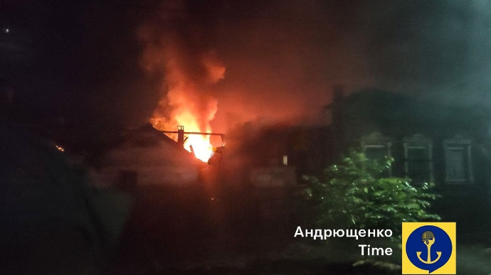 Russian occupiers burn down a house in Mariupol following a brawl