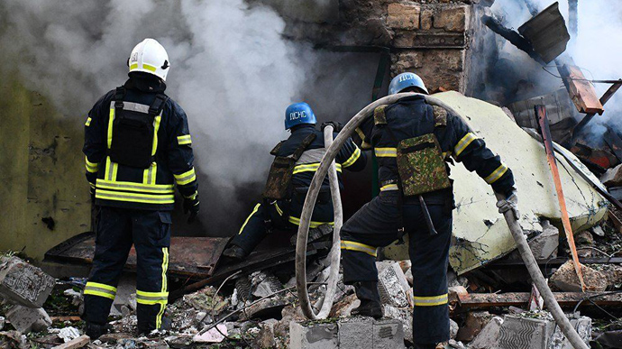 Оккупанты обстреляли спальный район Николаева, под завалами есть люди - Замазеева