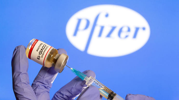 В Україну прибула чергова партія вакцини Pfizer
