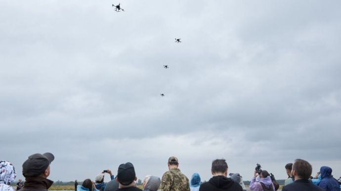 Армія дронів: Україна отримала вже 100 великих пташок, скоро буде 200