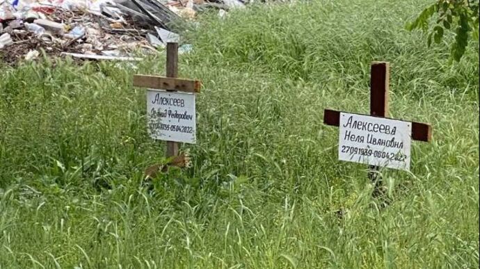 В Мариуполе нашли новую братскую могилу с более чем сотней тел погибших - советник мэра