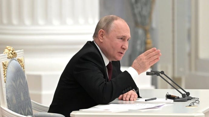 Путін официально направил войска РФ в Украину: опубликованы указы по ОРДЛО