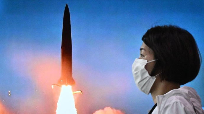 Північна Корея запустила балістичну ракету над Японією