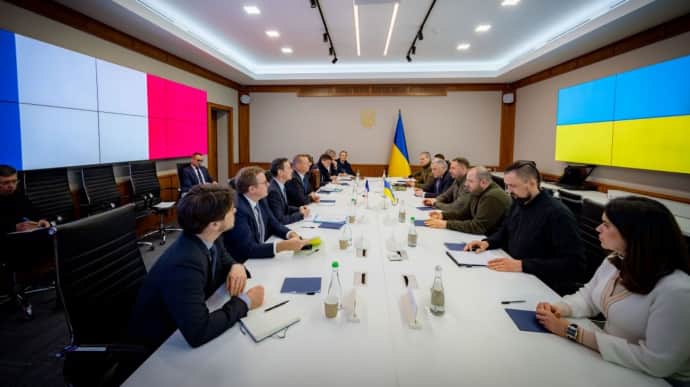 Ukraine and France close to finalising agreement on security guarantees – Ukrainian President's Office