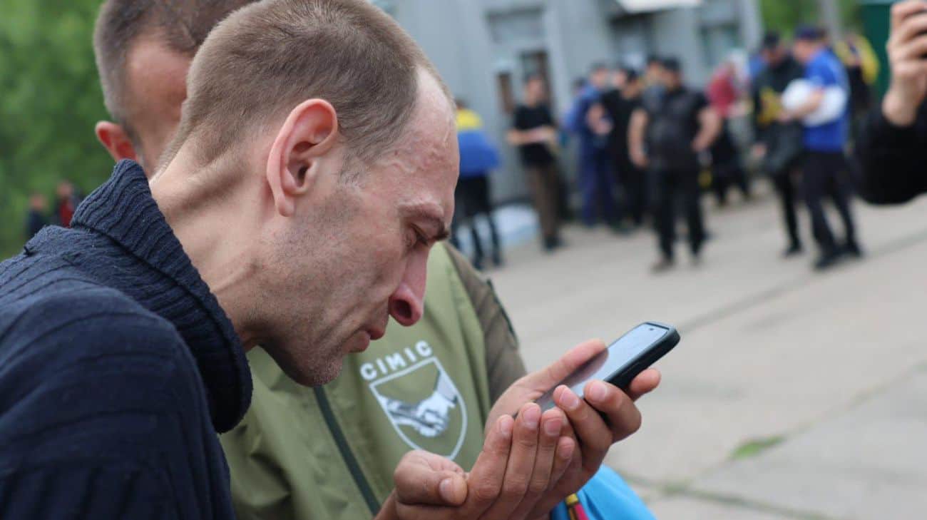  » At home!  » – a video of another exchange of prisoners of war appeared
