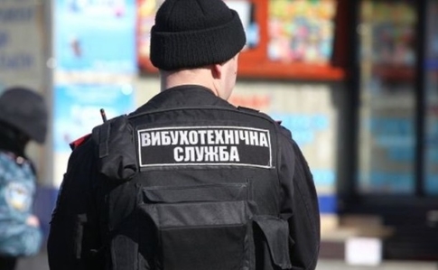 Взрывчатку искали в аэропортах по всей Украине