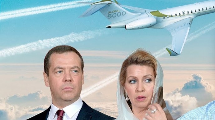 Літак дружини Медведєва повертається з Дубая до Москви