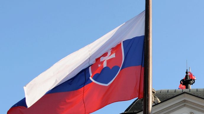 Словаччина кілька тижнів не пропускає на кордоні з України німецькі гаубиці для ремонту – ЗМІ