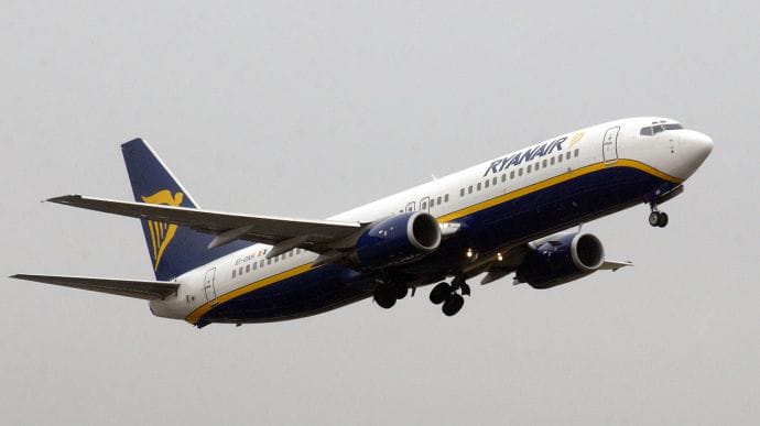 Ryanair обещает летать в Киев, пока не произойдет Soviet invasion