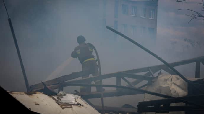 Внаслідок ракетної атаки росіян по Миколаєву постраждали 6 людей
