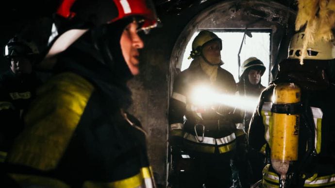 Дом престарелых загорелся в Киеве, обошлось без жертв