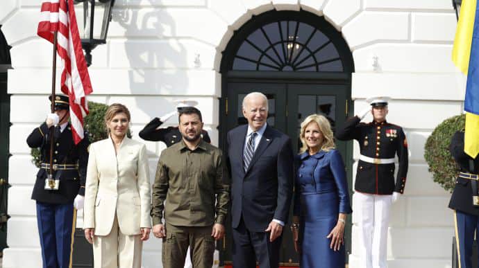 Zelenskyy arrives at White House to meet with Biden