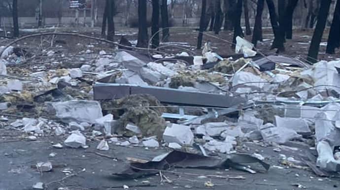 На Донеччині російська ракета вбила чоловіка, який їхав на велосипеді з роботи додому