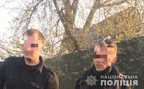 На Київщині затримали молодиків за підпал трави