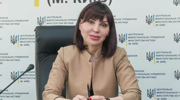 Экс-чиновница Минюста предоставила в суд справку об отсутствии паспорта РФ с ошибками