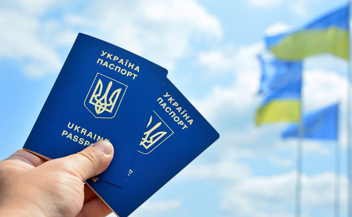 Зеленський хоче надавати друге громадянство етнічним українцям із діаспори