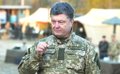 Порошенко привів у посилену бойову готовність всі підрозділи біля Криму