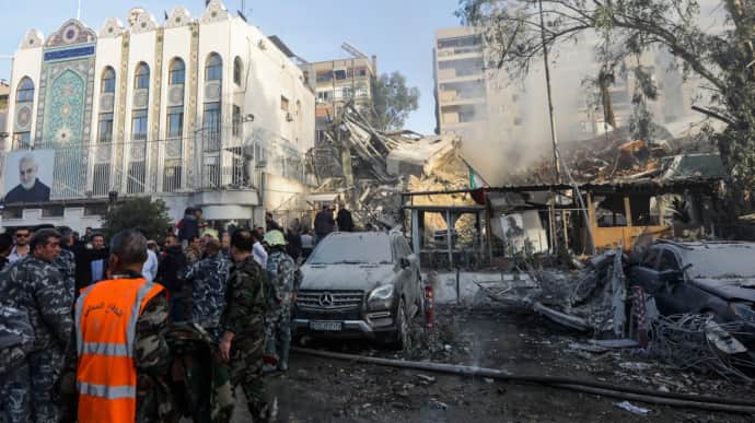 ЗМІ: Ізраїль розбомбив консульство Ірану в Сирії, вбивши іранського командира