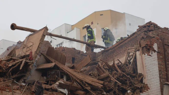 Ракетний удар по Харкову в п'ятницю: пошкоджена майже сотня будівель