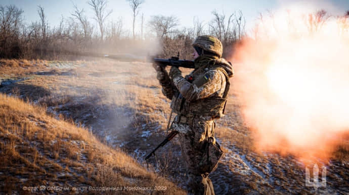 Українські захисники спалили ще 50 одиниць техніки окупантів