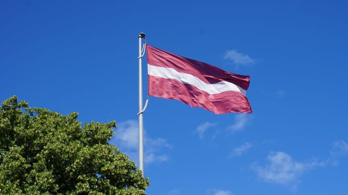 The Latvian flag. Photo: Pixabay.com
