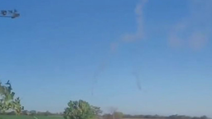 Ukrainian soldier shoots down missile using portable anti-aircraft missile system