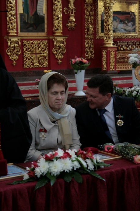 Церковь наградила жену президента Януковича